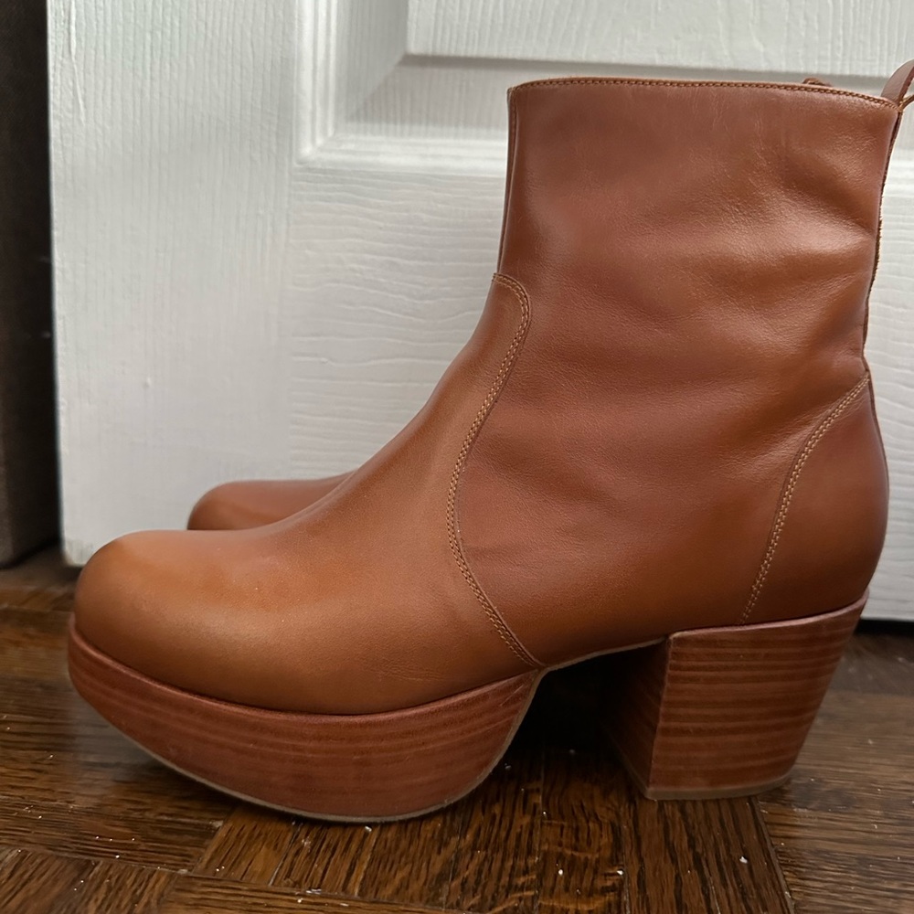 Fortress Charli boot never worn size 38 in brown